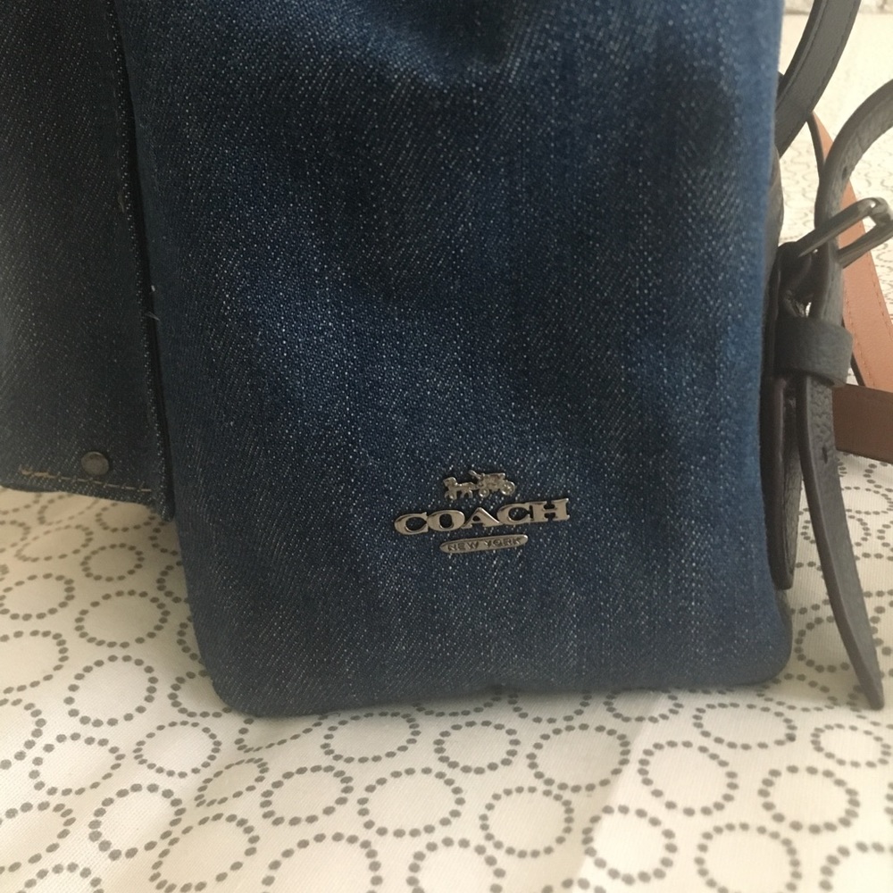 SOLD Coach Book Bag Purse Backpack Leather & Denim - Picture 4 of 8